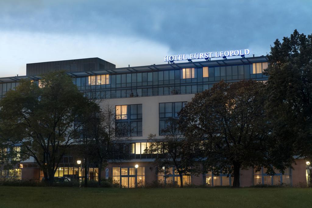 利奥波德王子丽笙酒店 Dessau-Rosslau 外观 照片